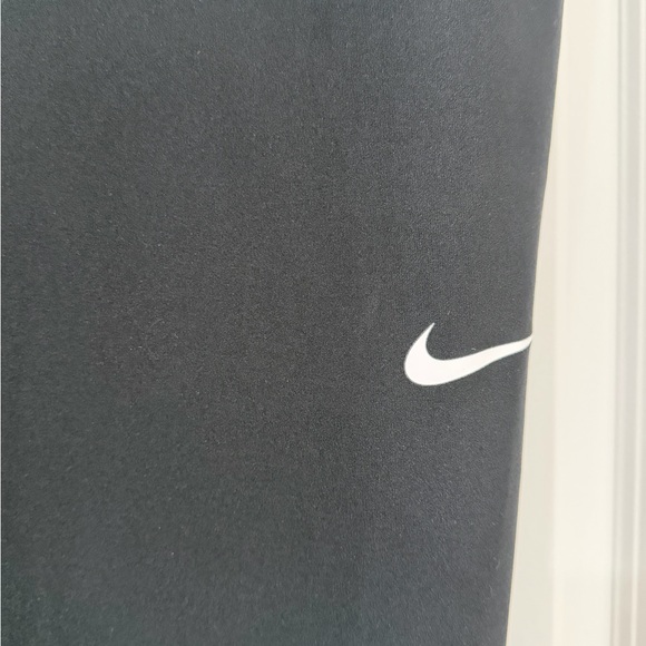 Nike Black Dry Fit Plus Size Leggings, Size 2X - Picture 2 of 6